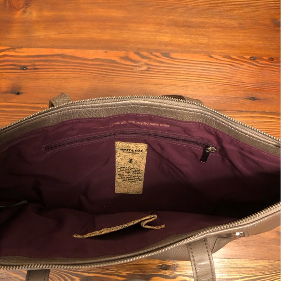 Beautiful Matt & Nat bag plus matching wallet - Picture 3 of 3